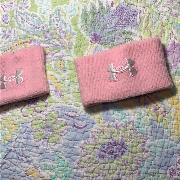 PINK UNDER ARMOR WRISTBANDS - Picture 3 of 7